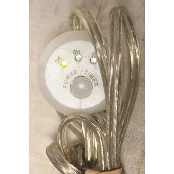 Yankee Candle Scenterpiece Tart Warmer Wax Red Snowflakes Barrel Round Electric - Picture 9 of 9